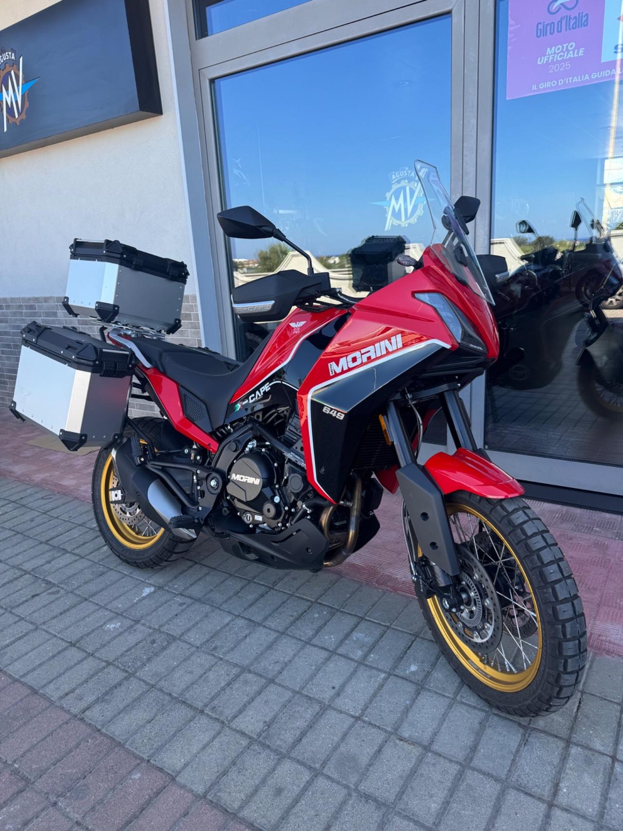 Moto Morini X-Cape 649 Gold touring