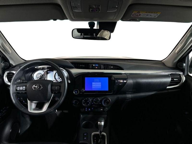 Toyota Hilux 2.8 D-4D A/T 4WD 4 porte DoubleCab Lounge