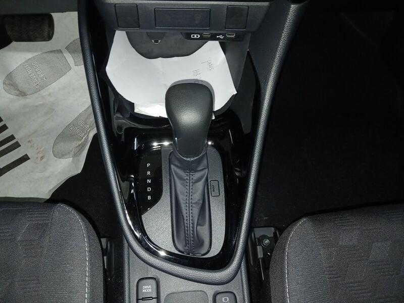 Toyota Yaris 4ª serie 1.5 Hybrid 5 porte Trend