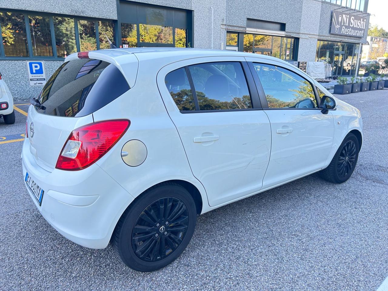 Opel Corsa 1.2 85CV 5 porte GPL-TECH Edition
