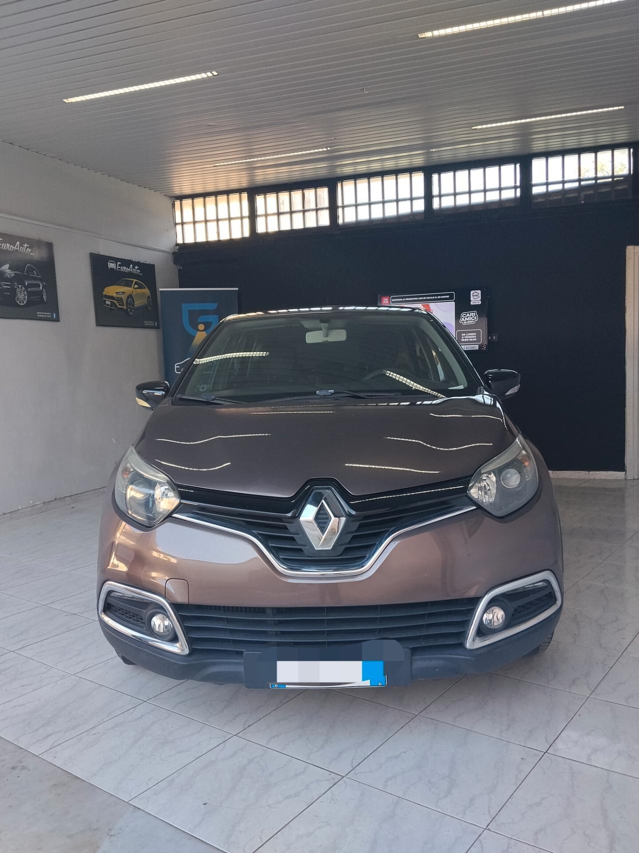 Renault Captur 1.5 diesel 2017 CON GARANZIA