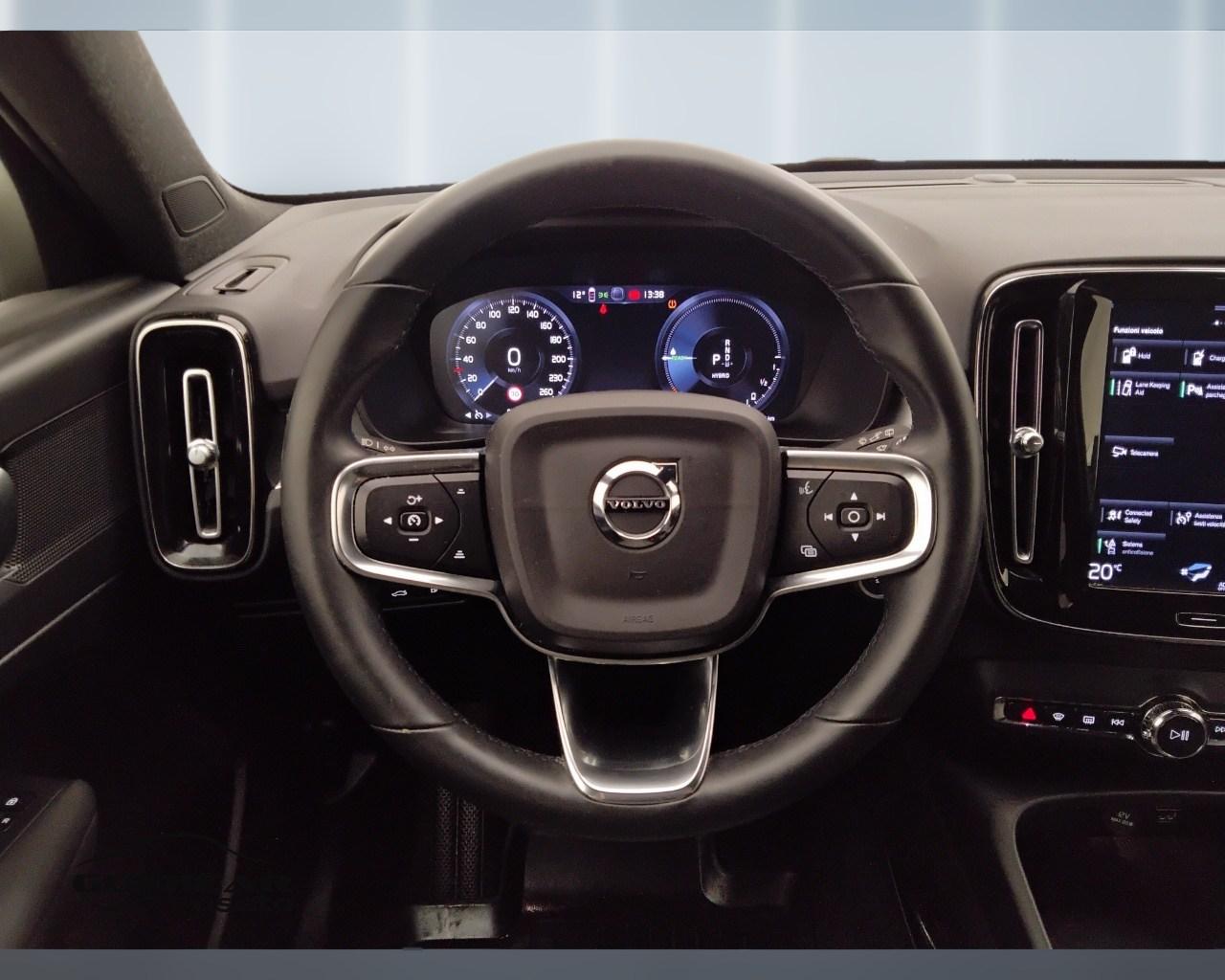 VOLVO XC40 2023 - XC40 1.5 t5 recharge phev Core auto