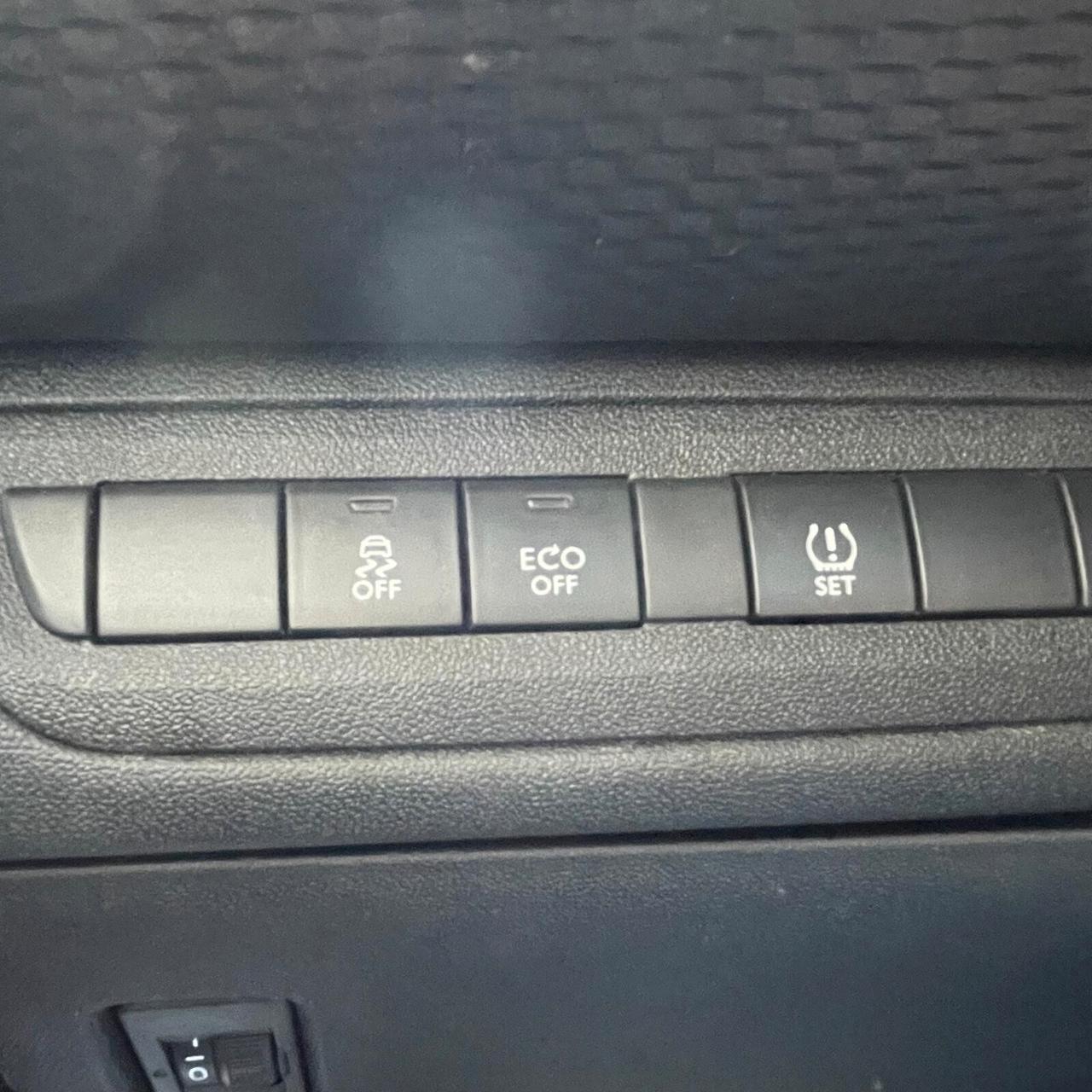 Peugeot 2008 1.6 e-HDi 92 CV automatica Active