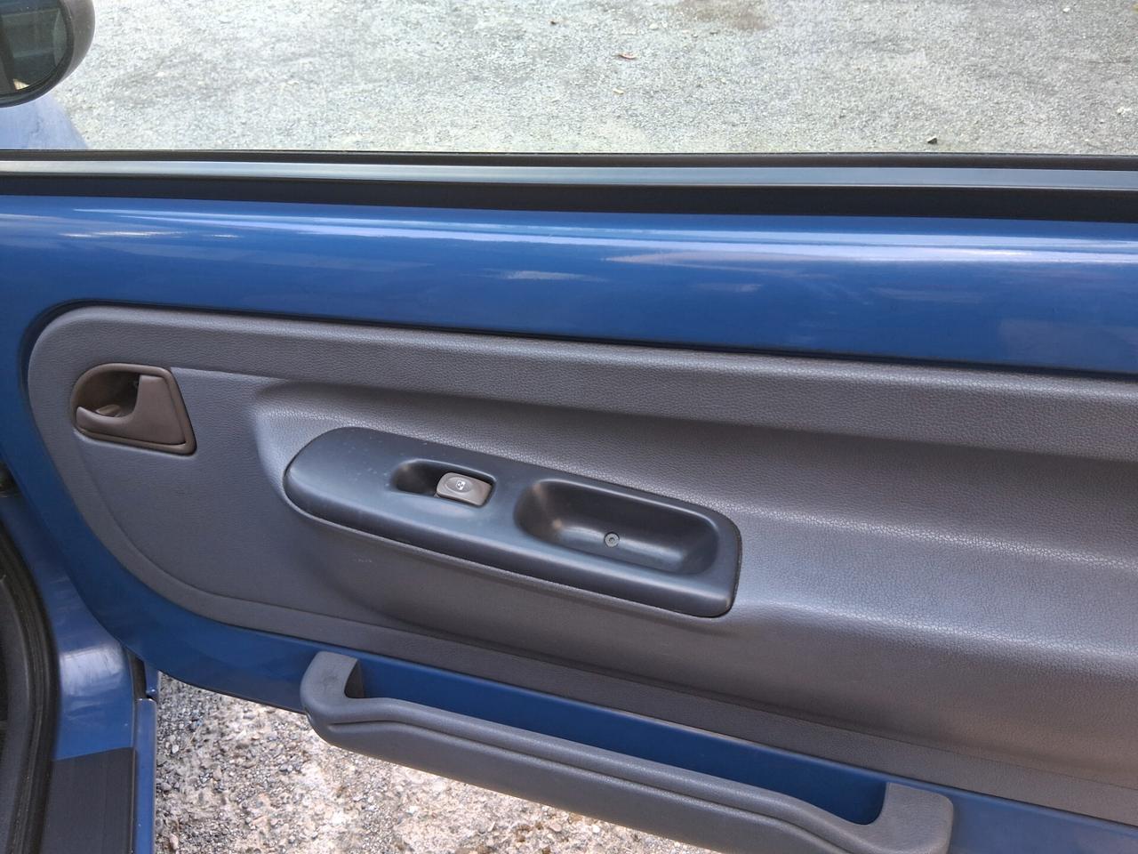 Renault Twingo 1.2i Cat E