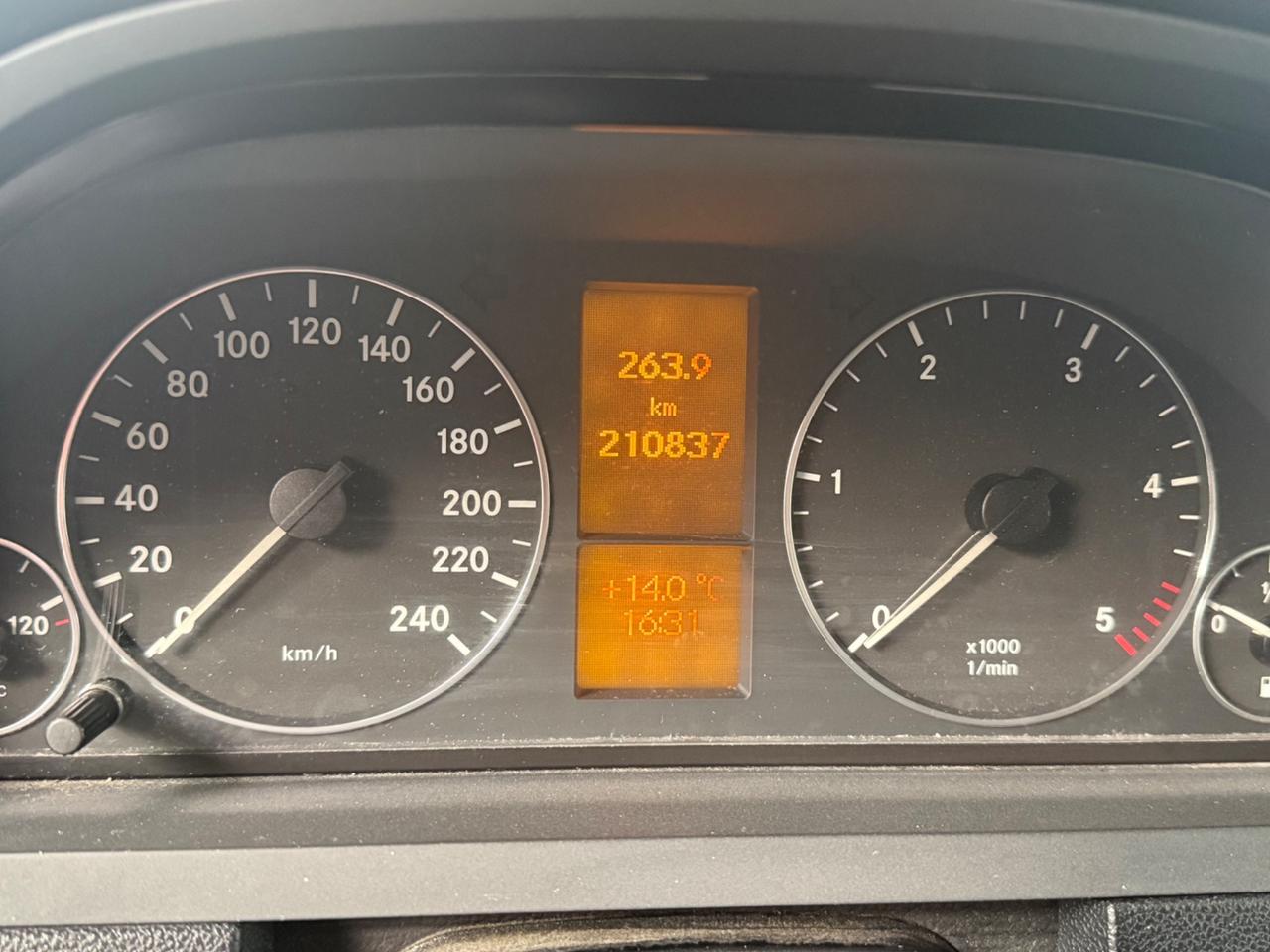 Mercedes-benz A 180 CDI Elegance cambio automatico neopatentati