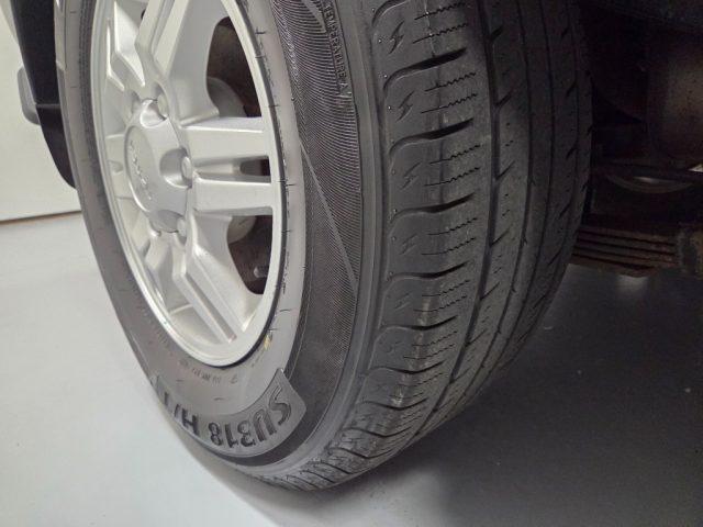 ISUZU D-Max 2.5 TD cat 4WD Pick-up SERVICE ISUZU