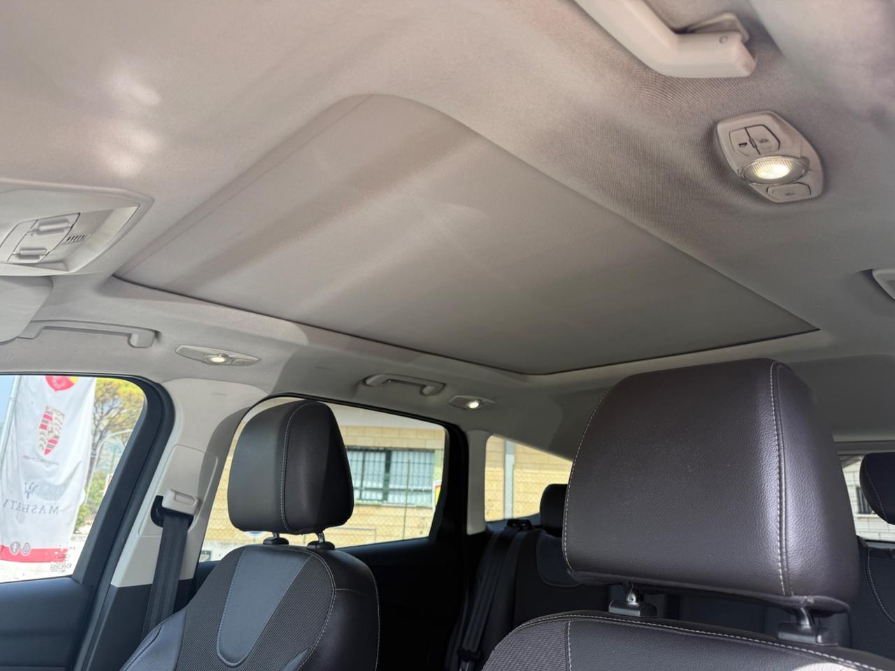 Ford Kuga 2.0 TDCI 140 CV 4WD Powershift Business