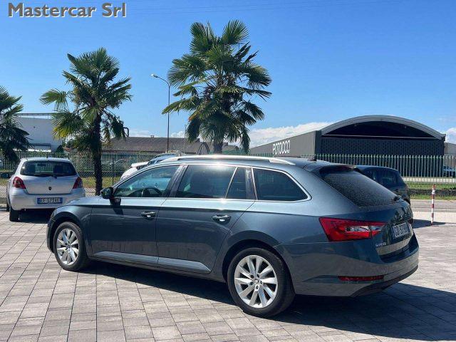 SKODA Superb Wagon iV 1.4 tsi phev Executive dsg - GD379BH