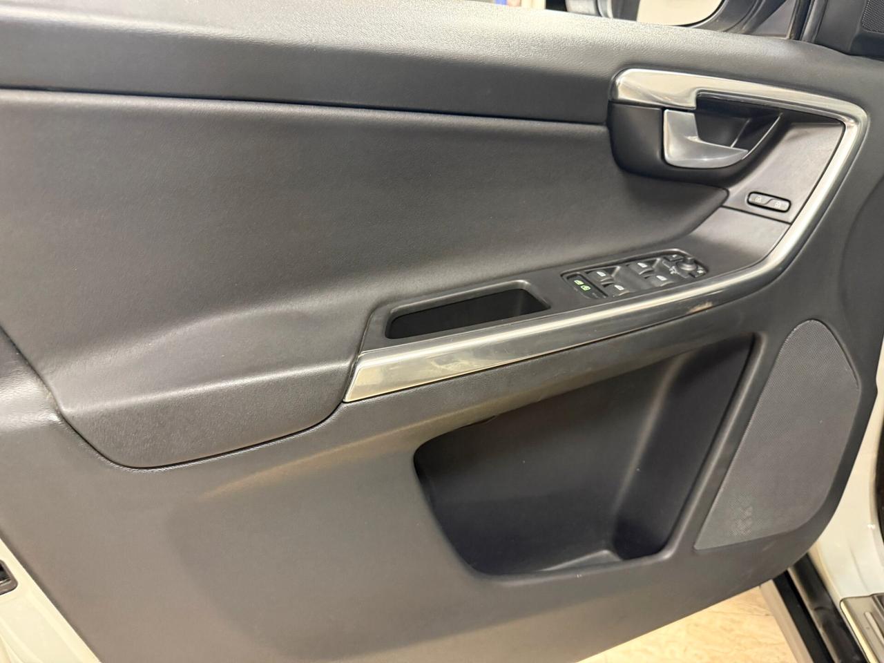 Volvo XC 60 XC60 D4 Geartronic Summum