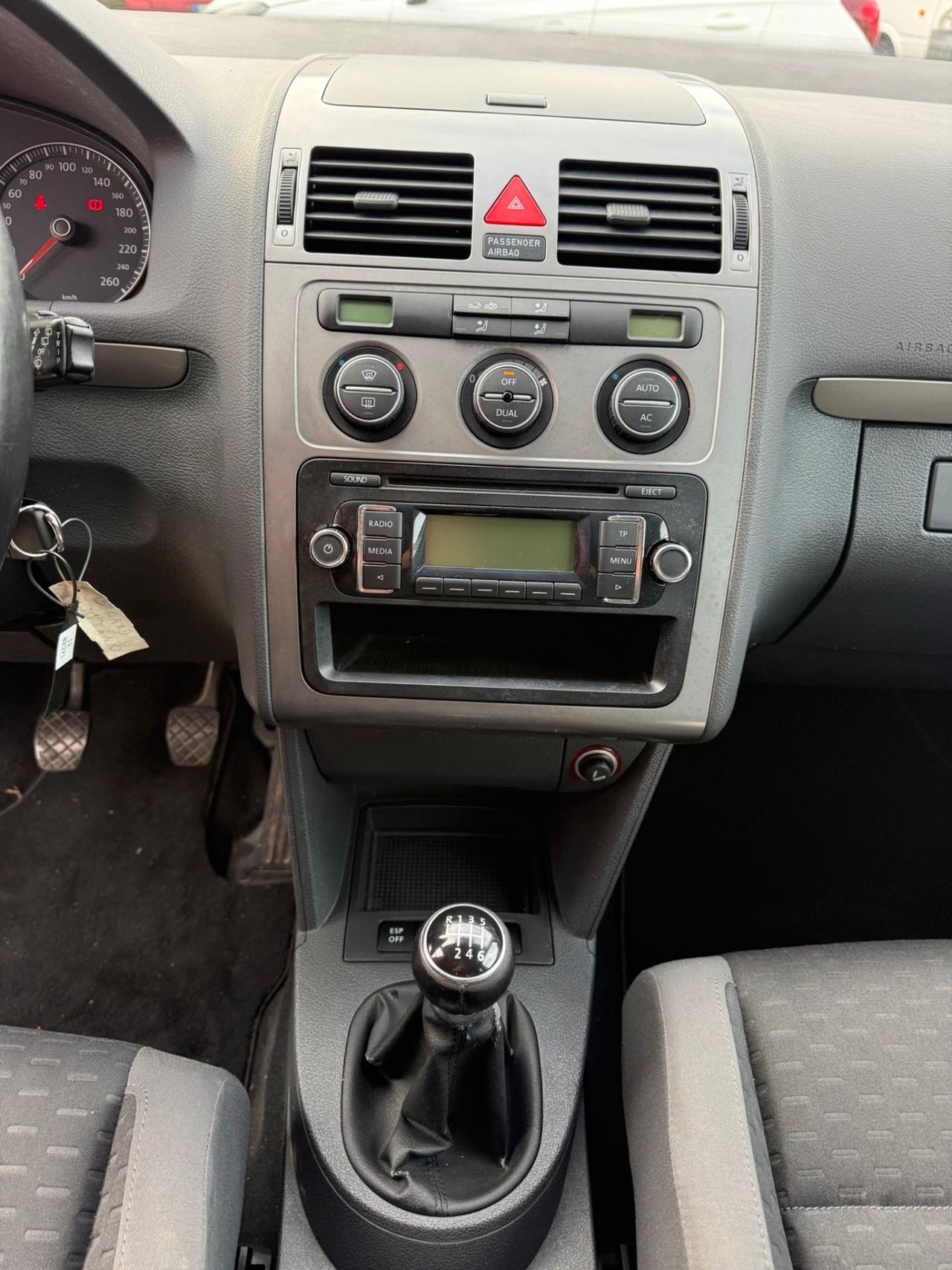 Volkswagen Touran 1.4 16V TSI 150CV Highline Ecofuel 7 posti