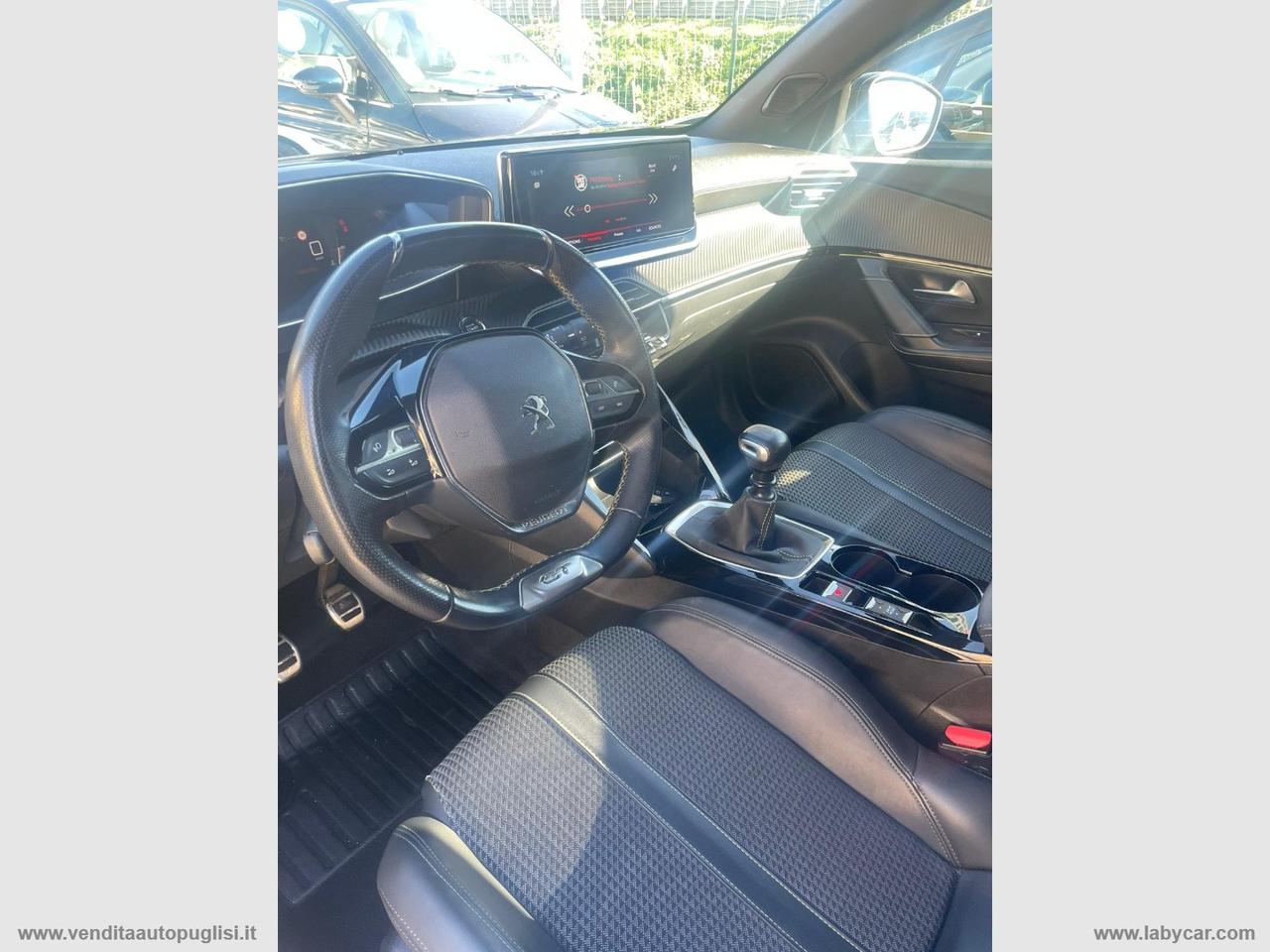 PEUGEOT 2008 PureTech 130 S&S Allure