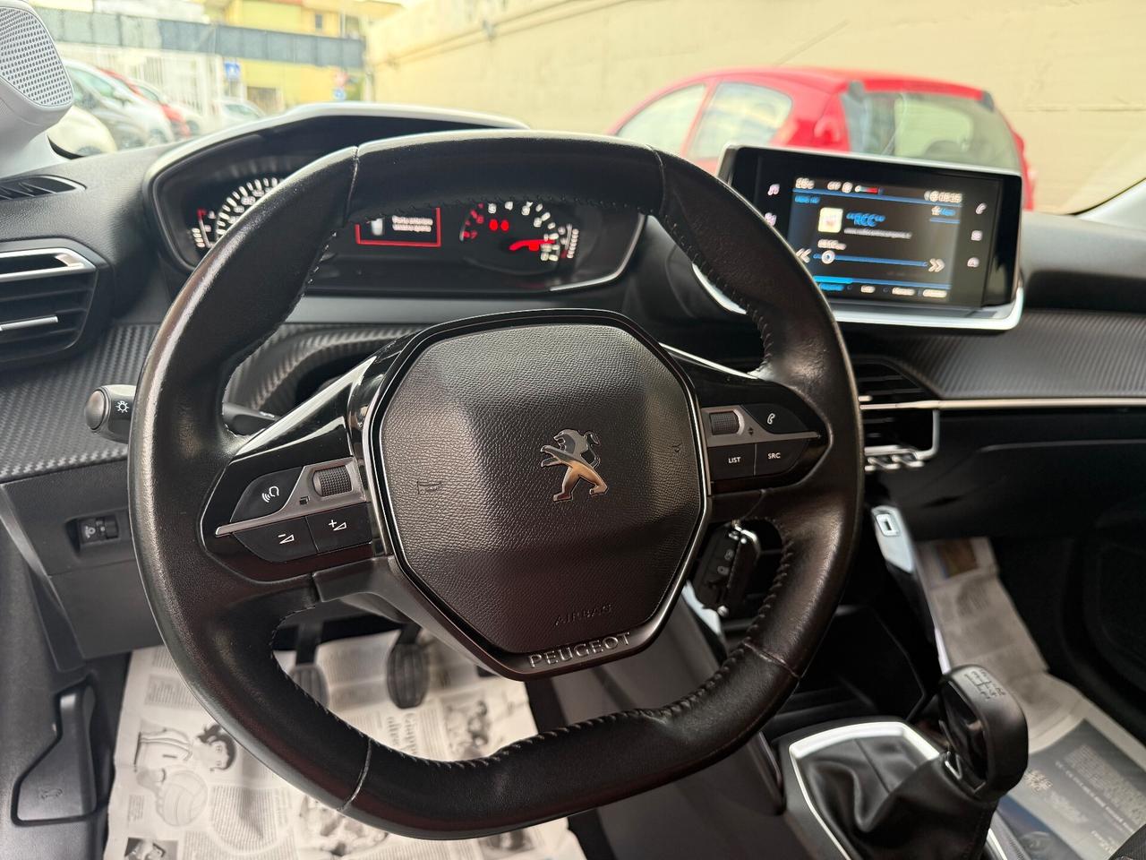 Peugeot 208 1.2benzina - 2020