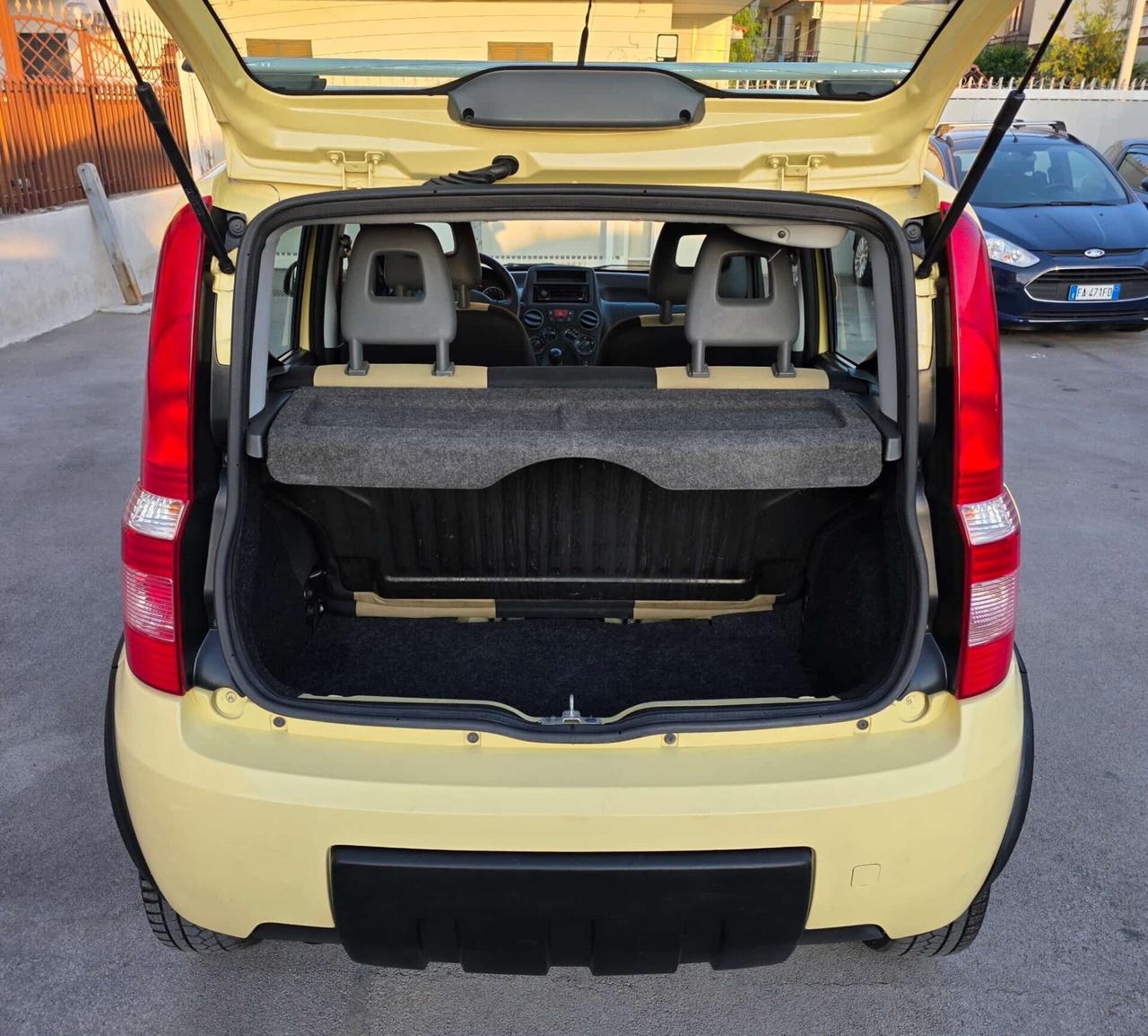 Fiat Panda 1.3 MJT 16V DPF 4x4 Climbing