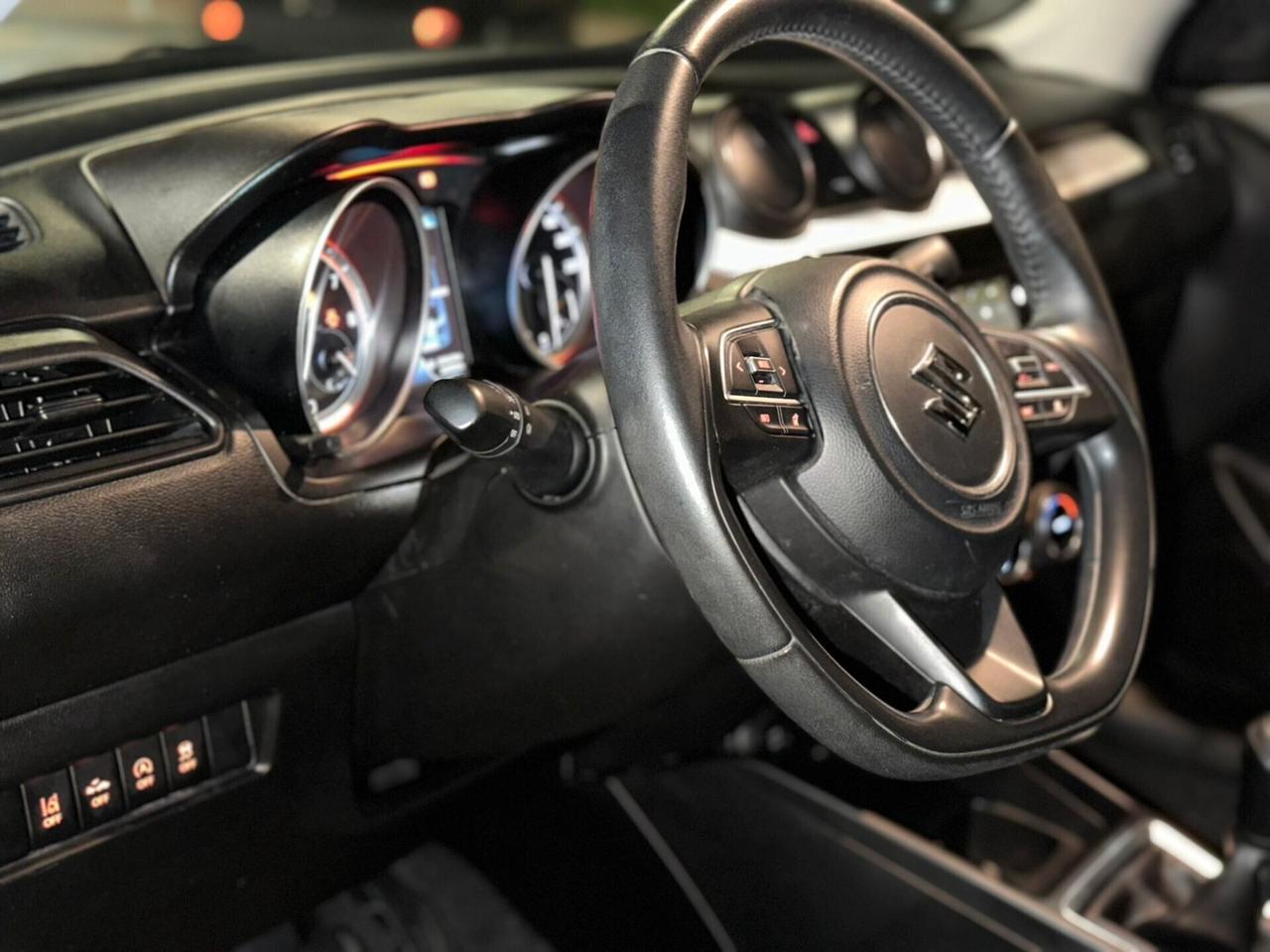 Suzuki Swift 1.2 Hybrid Top