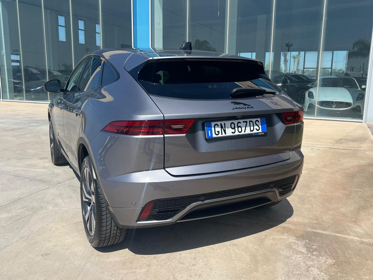 Jaguar E-Pace 2.0D I4 163 CV AWD R-Dynamic SE - ANTICIPO €8.800 noleggio no scoring