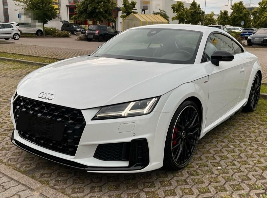 Audi TT Coupé 45 TFSI S Line