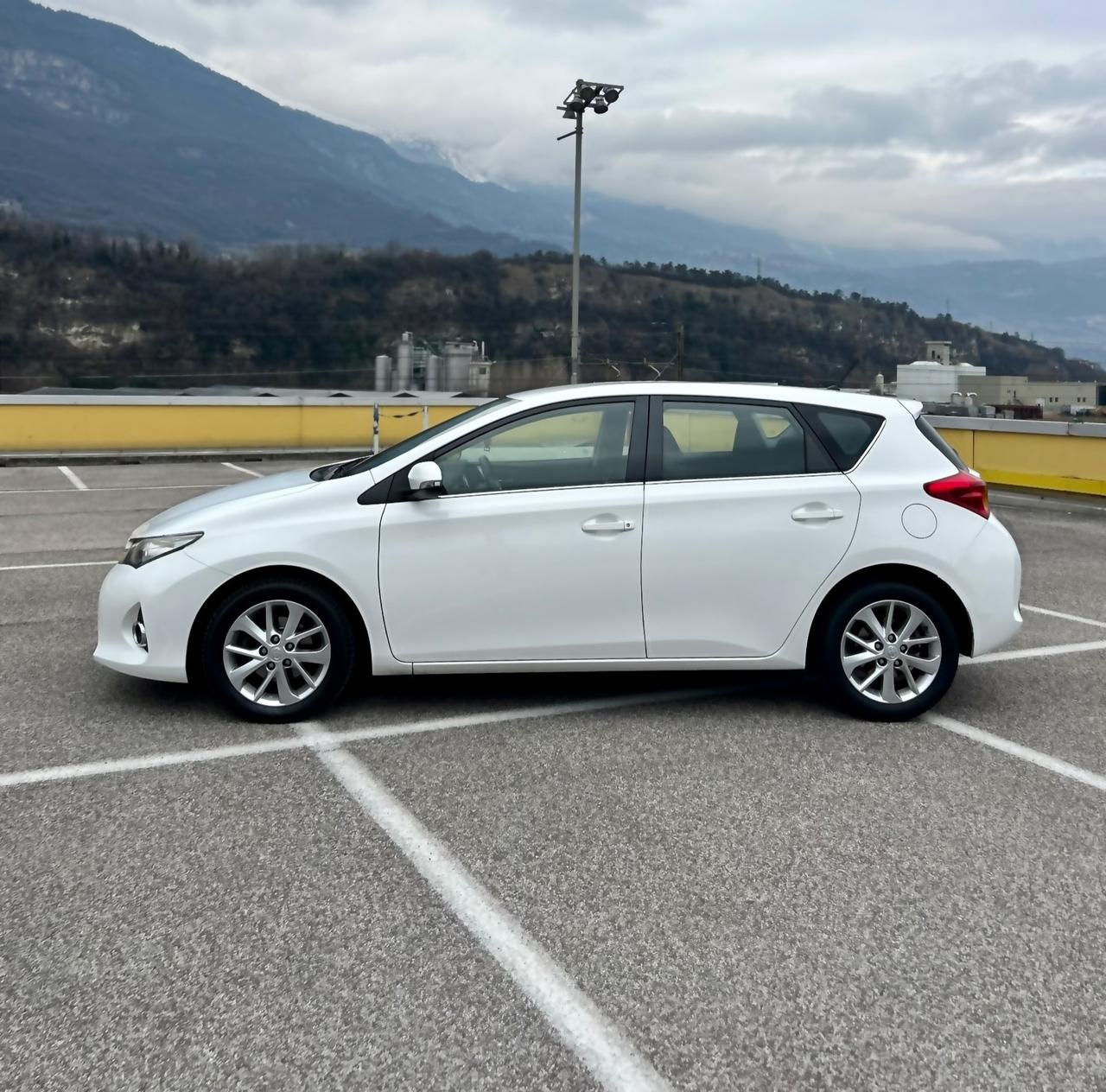 Toyota Auris 1.4 D-4D Lounge Neopatentati