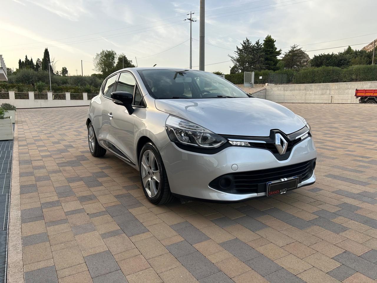 Renault Clio 1.5 dCi 8V 75CV 5 porte Costume National