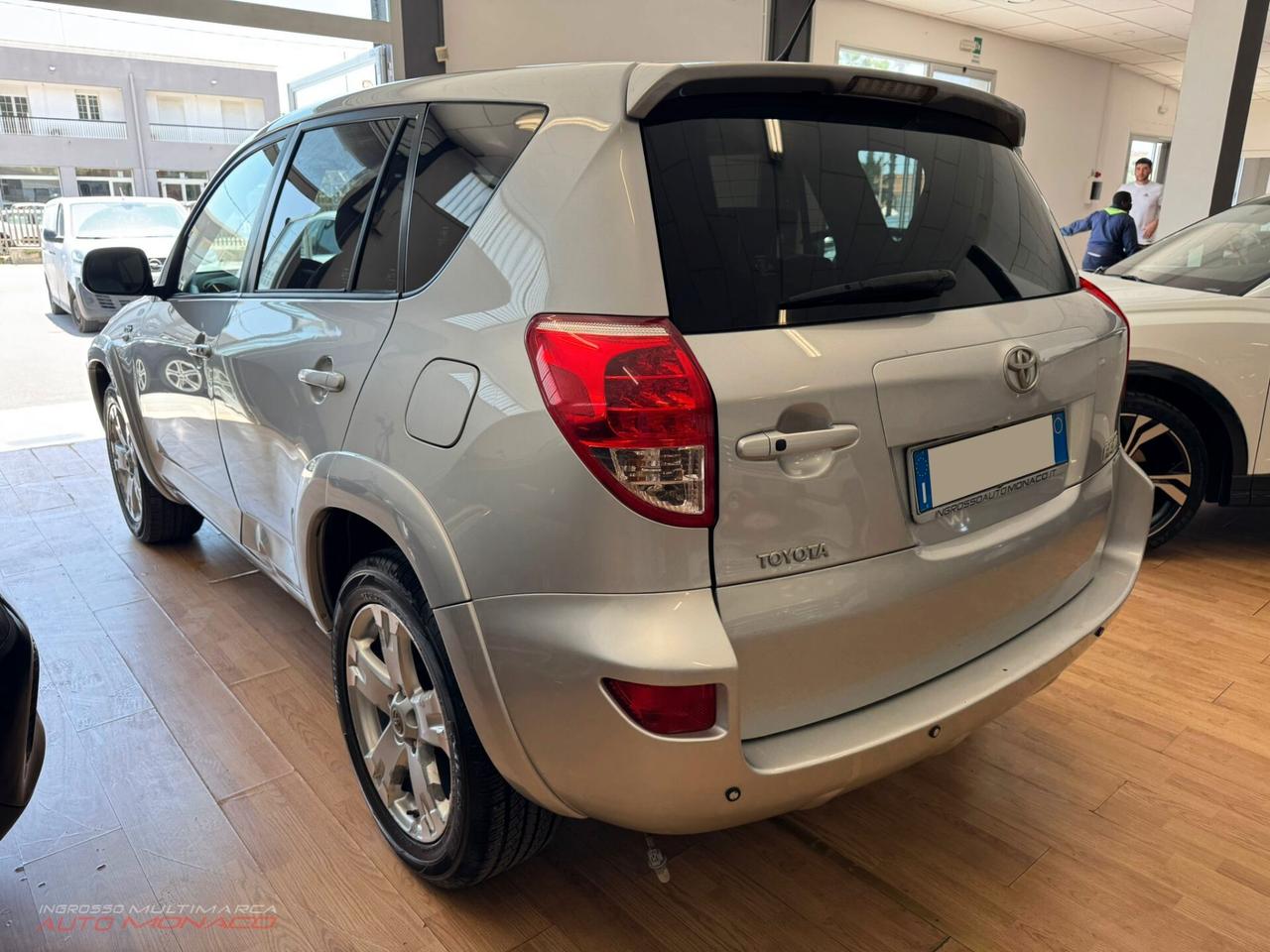 Toyota RAV 2.2 D-4D 177CV Luxury 2008