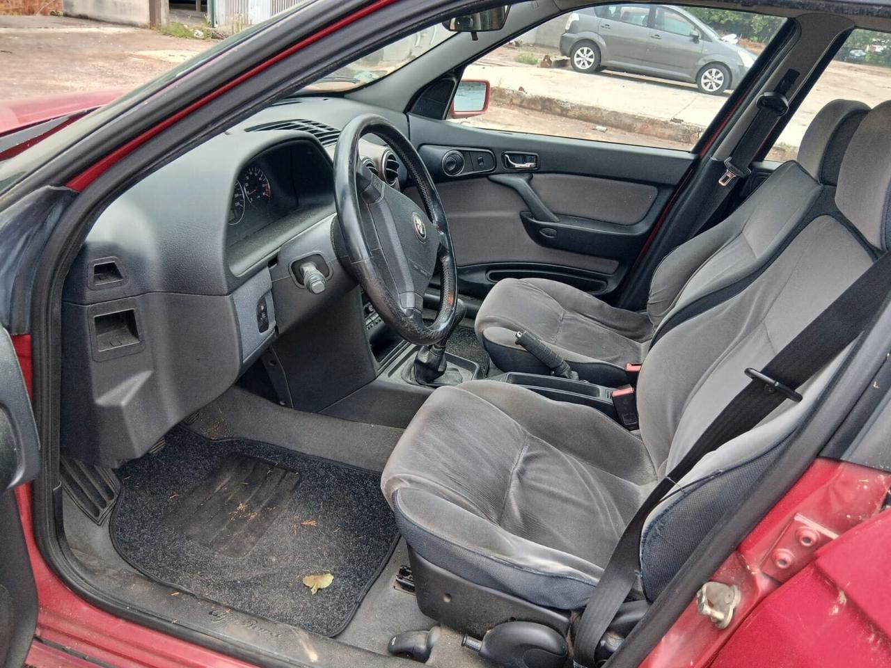 Alfa Romeo 146 1.6 IE cat