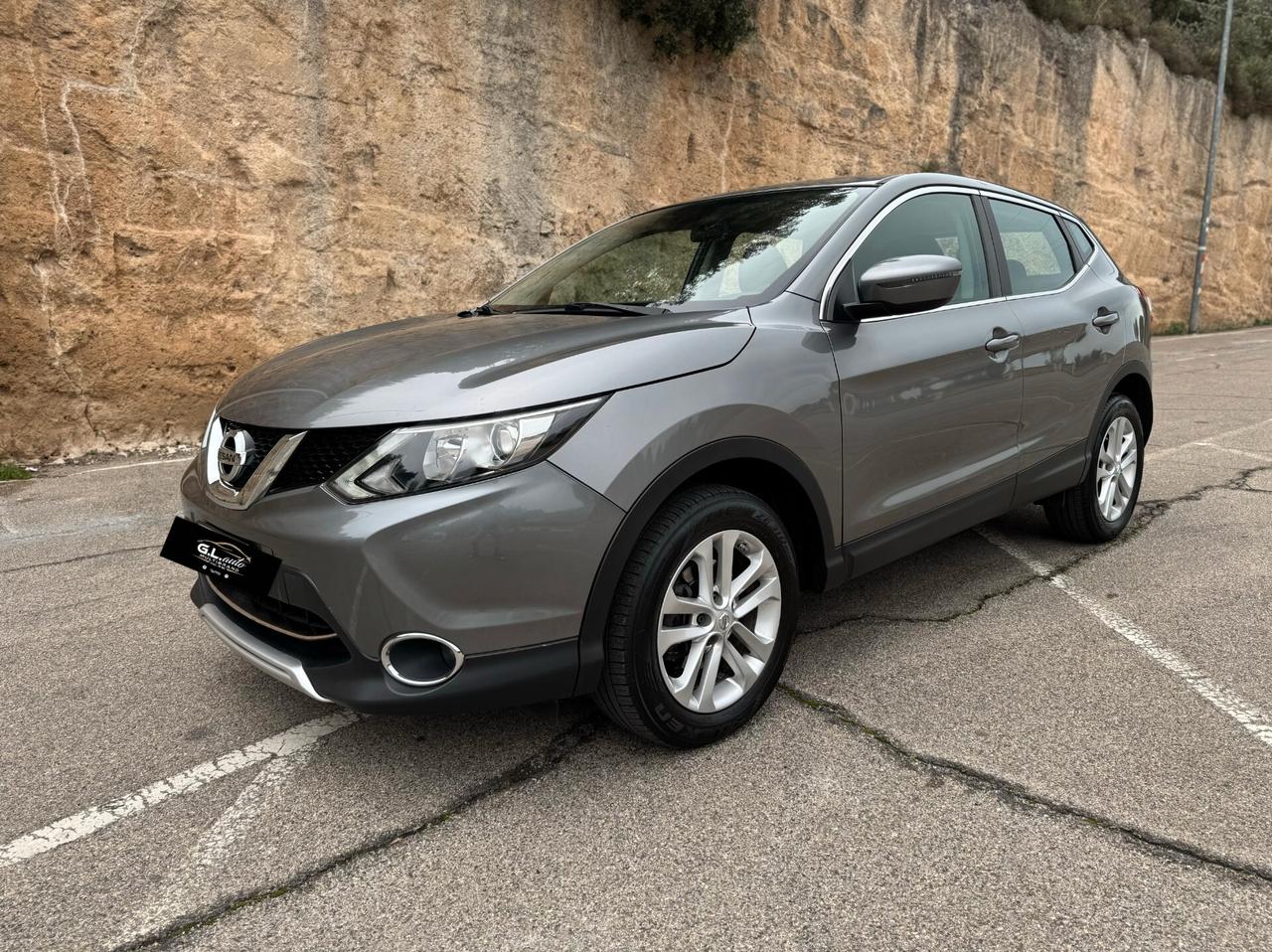 Nissan Qashqai N-Vision/1.5 110 CV/CAMERA/NAVI/LED