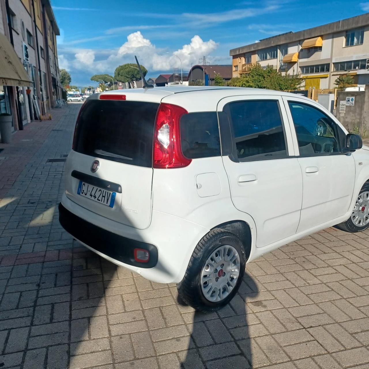 35188KM FIAT PANDA VAN 1.0 HYBRID IVA ESPOSTA