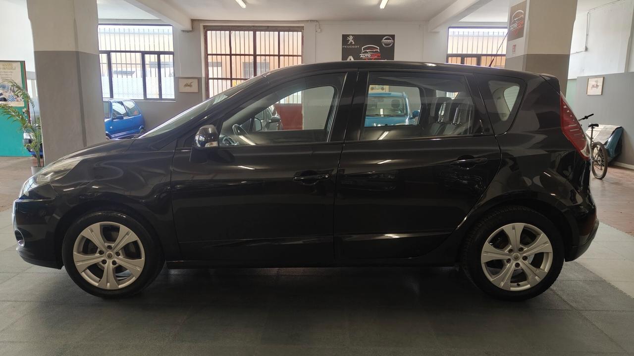Renault Scenic Scénic X-Mod 1.5 dCi 110CV Luxe