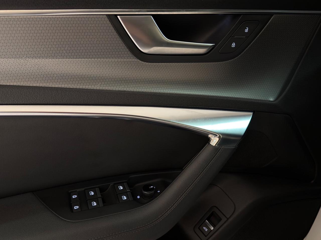 Audi A6 allroad TDI 3.0 quattro *FULL OPTIONAL* GA