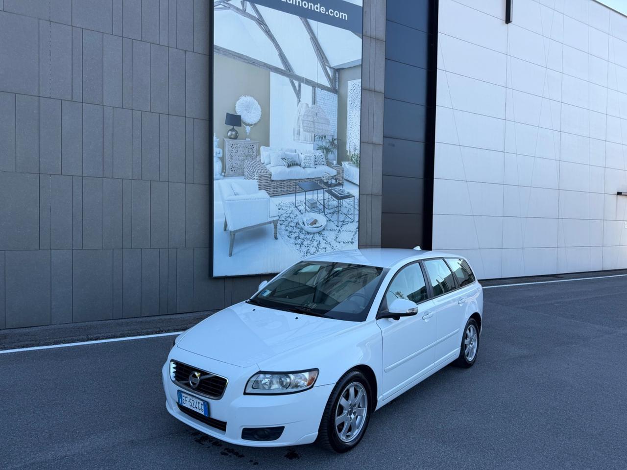 Volvo V50 D2 POLAR