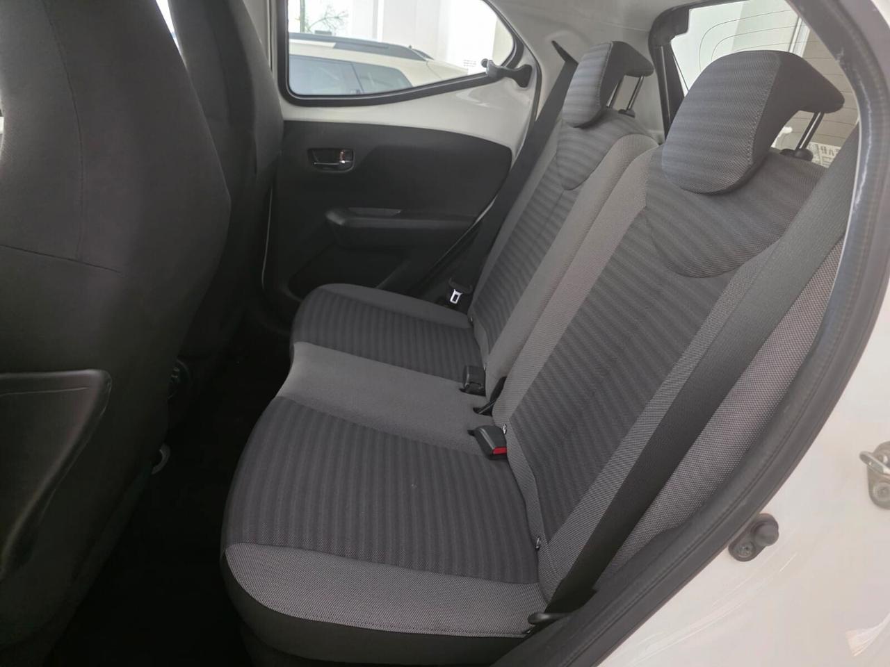 Toyota Aygo 1.0 VVT-i 72 CV 5 porte x-play