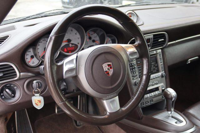 PORSCHE 911 Carrera 4S Coupé