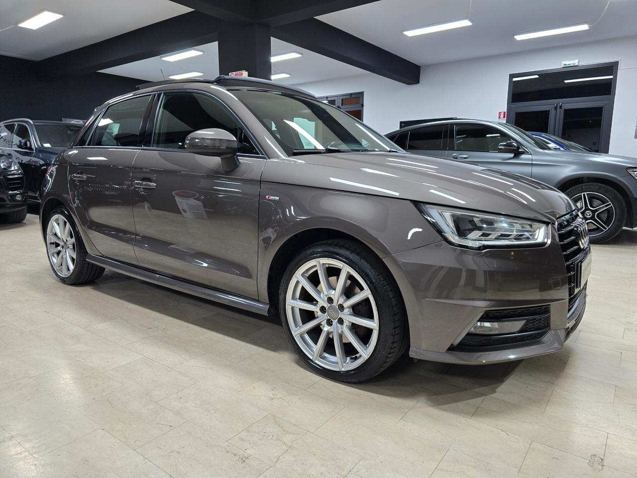 Audi A1 SPB 1.6 TDI 116 CV Sline (Tetto panorama)