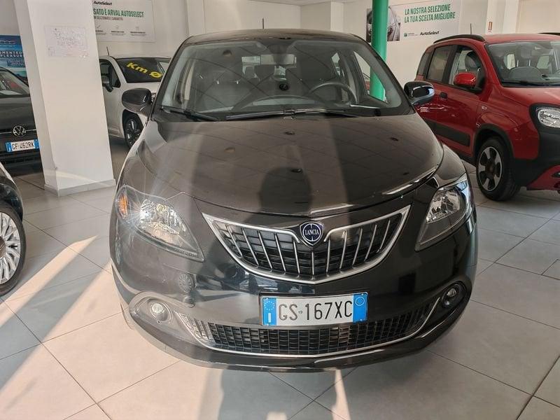 Lancia Ypsilon 1.0 FireFly 5 porte S&S Hybrid Silver Plus