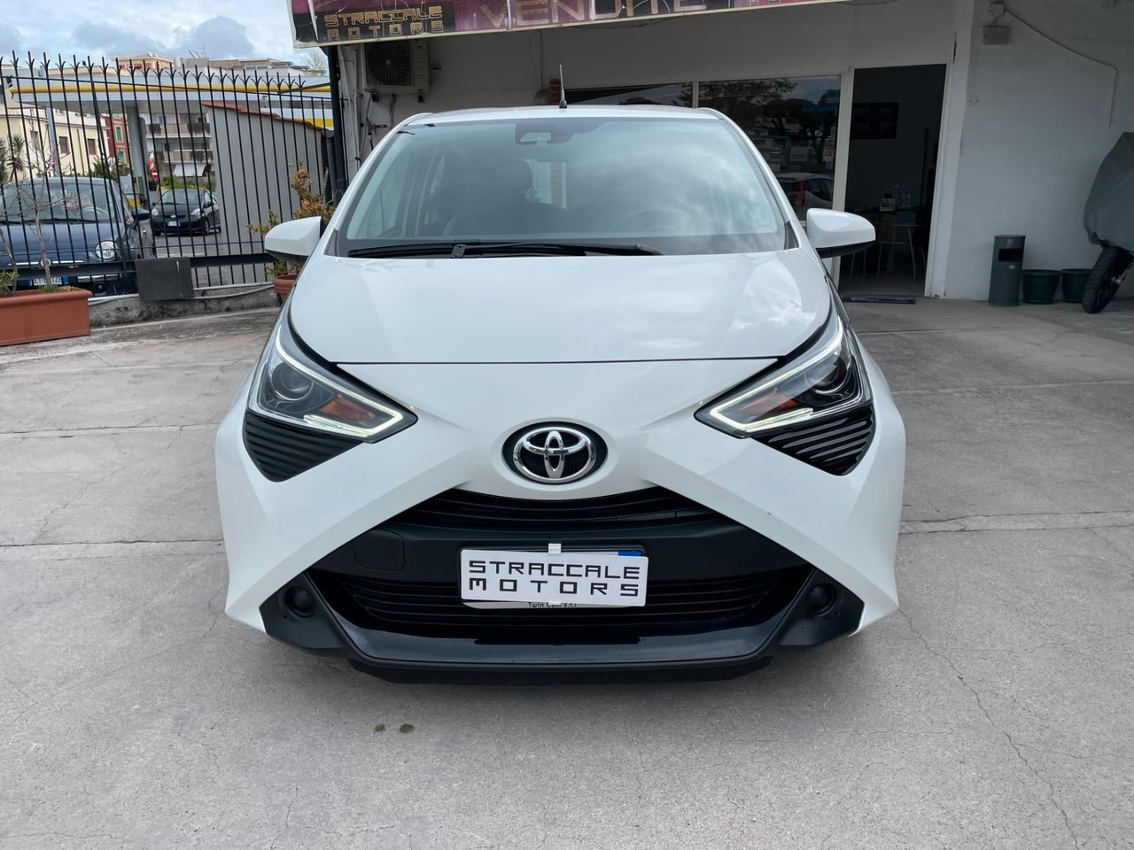 Toyota Aygo Connect 1.0 VVT-i 72 CV 5 porte x-clusiv MMT