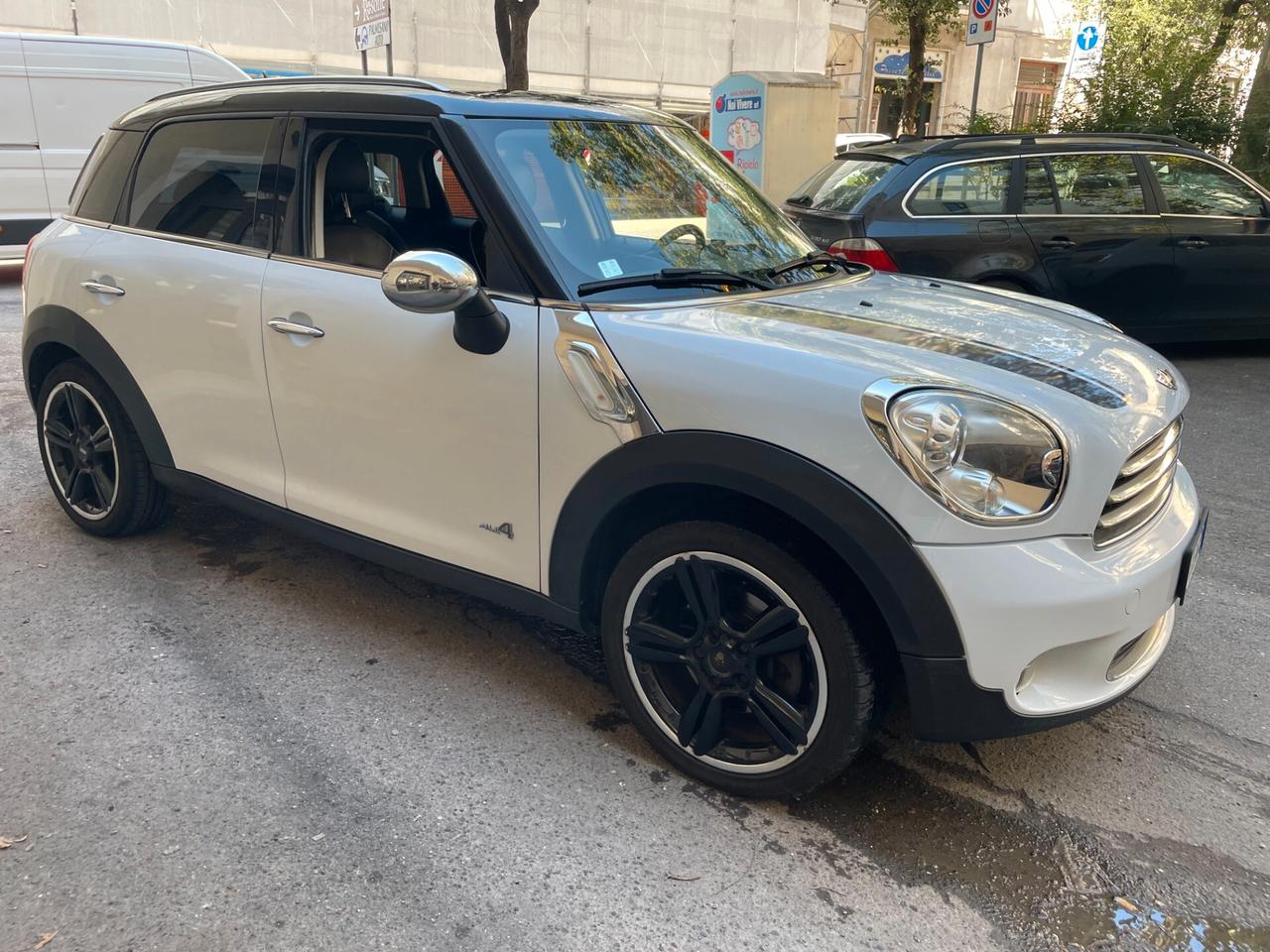 Mini Cooper D Countryman 2.0 ALL4 Automatica FINANZIABILE