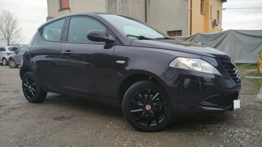 Lancia Ypsilon 5 Porte Ypsilon 1.2 8v Elefantino ecochic Gpl 69cv