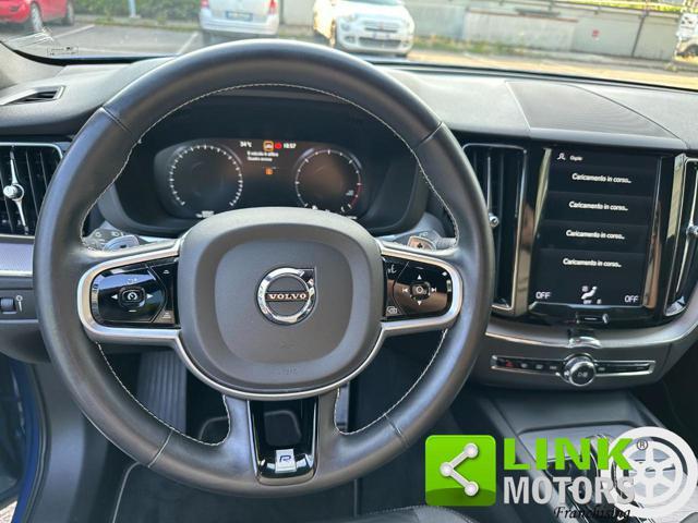 VOLVO XC60 B4 MHEV AWD Geartronic R-design 197 CV