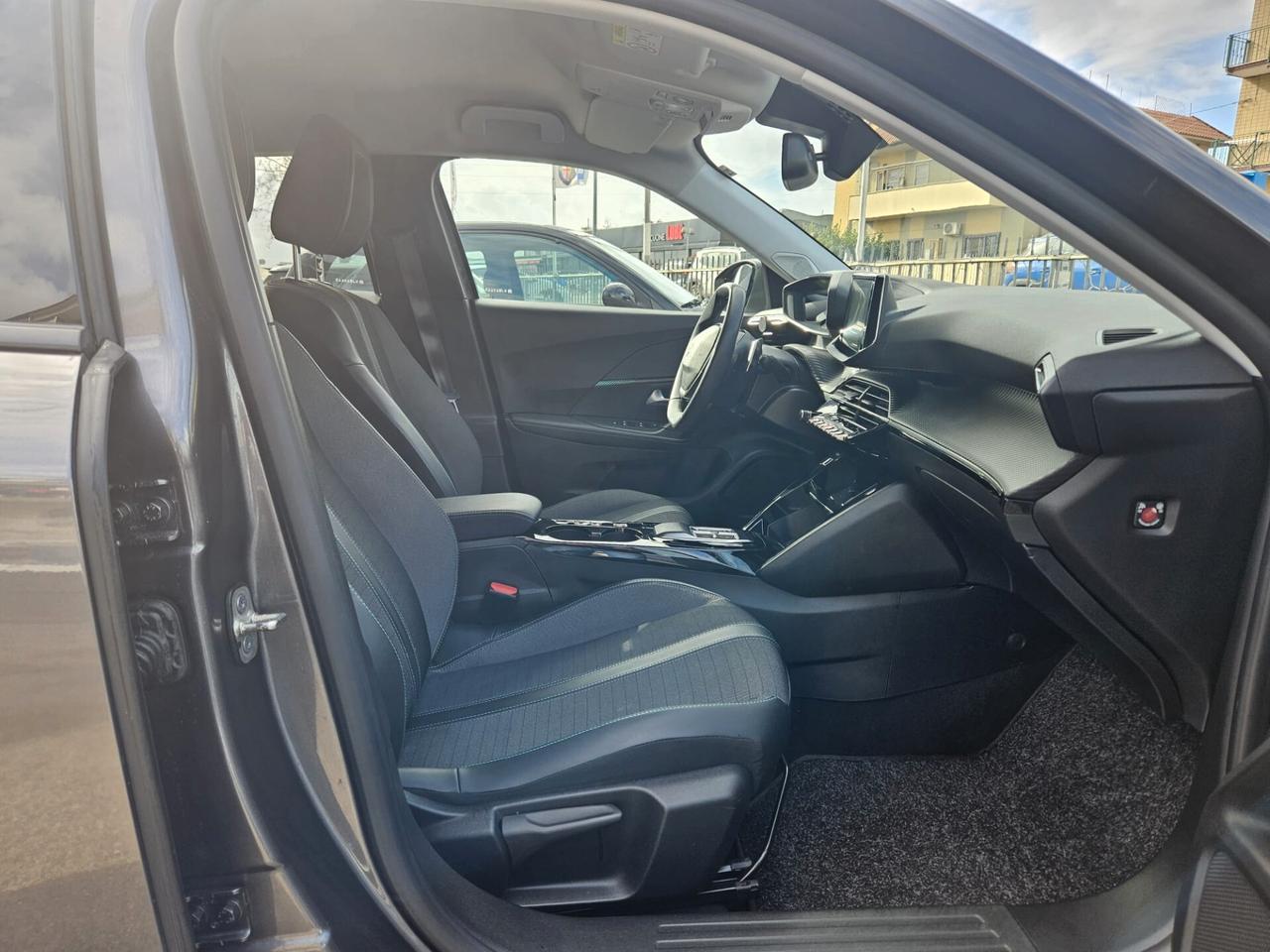 Peugeot 2008 BlueHDi 130 S&S EAT8 GT Pack