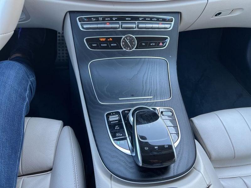 Mercedes-Benz Classe E Cpé E 220 d 4Matic Premium