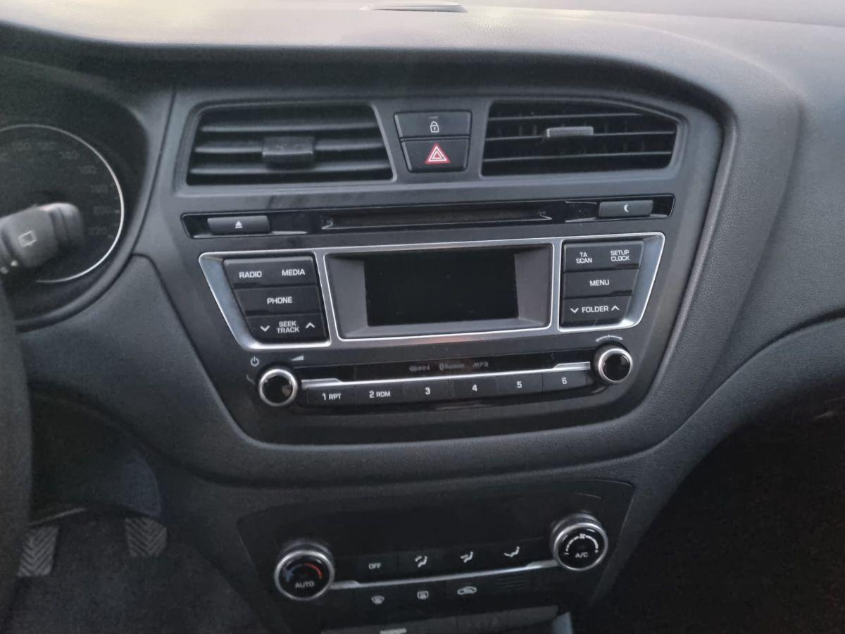 HYUNDAI - i20 - 1.1 CRDi 12V 5p. Style-Tetto Panoramico