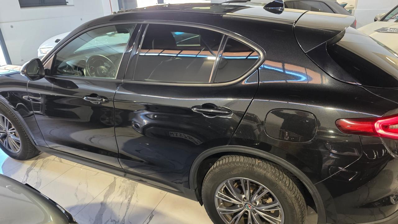 Alfa Romeo Stelvio 2.2 Turbodiesel 210 CV AT8 Q4 Executive