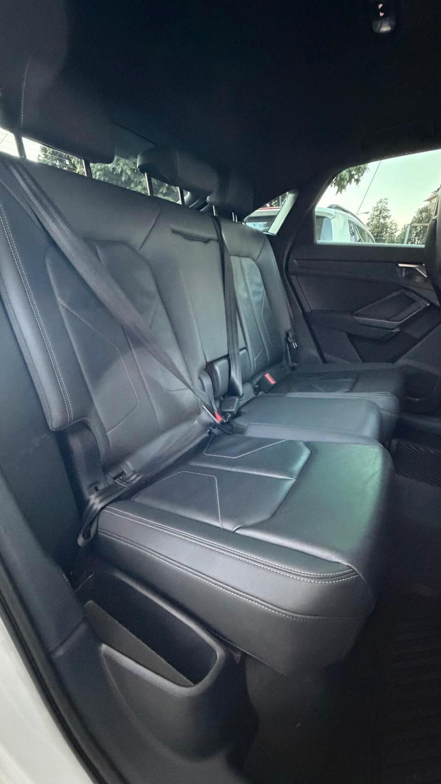 Audi Q3 Sportback Black S line