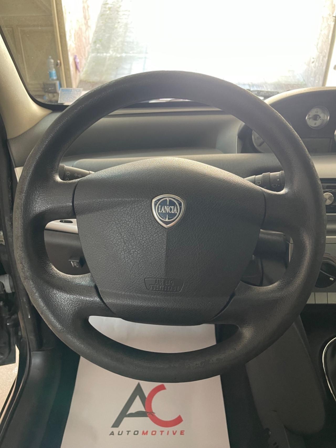 Lancia Ypsilon 1.4 E-Collection Ecochic GPL