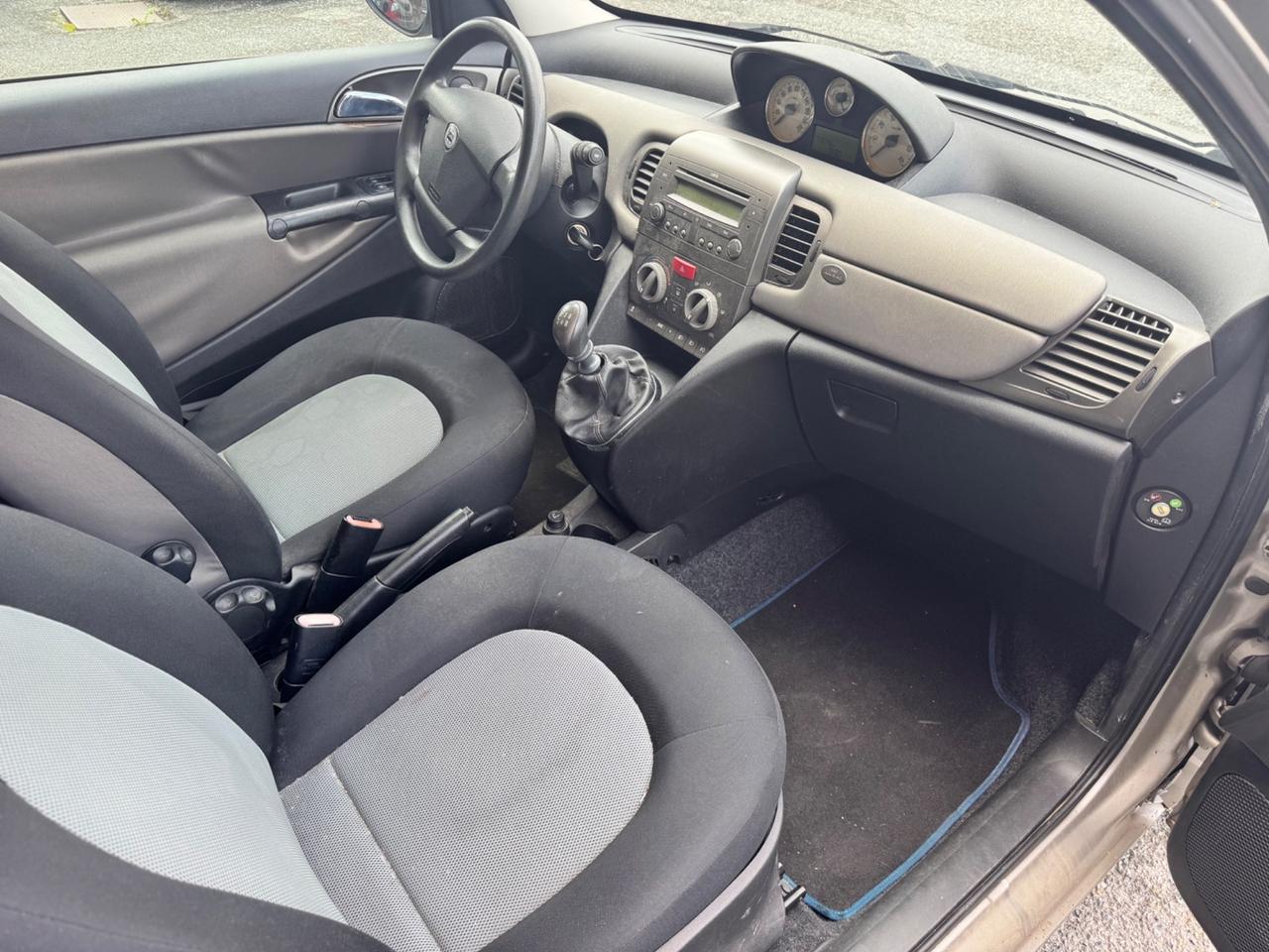 Lancia Ypsilon 1.2 Argento