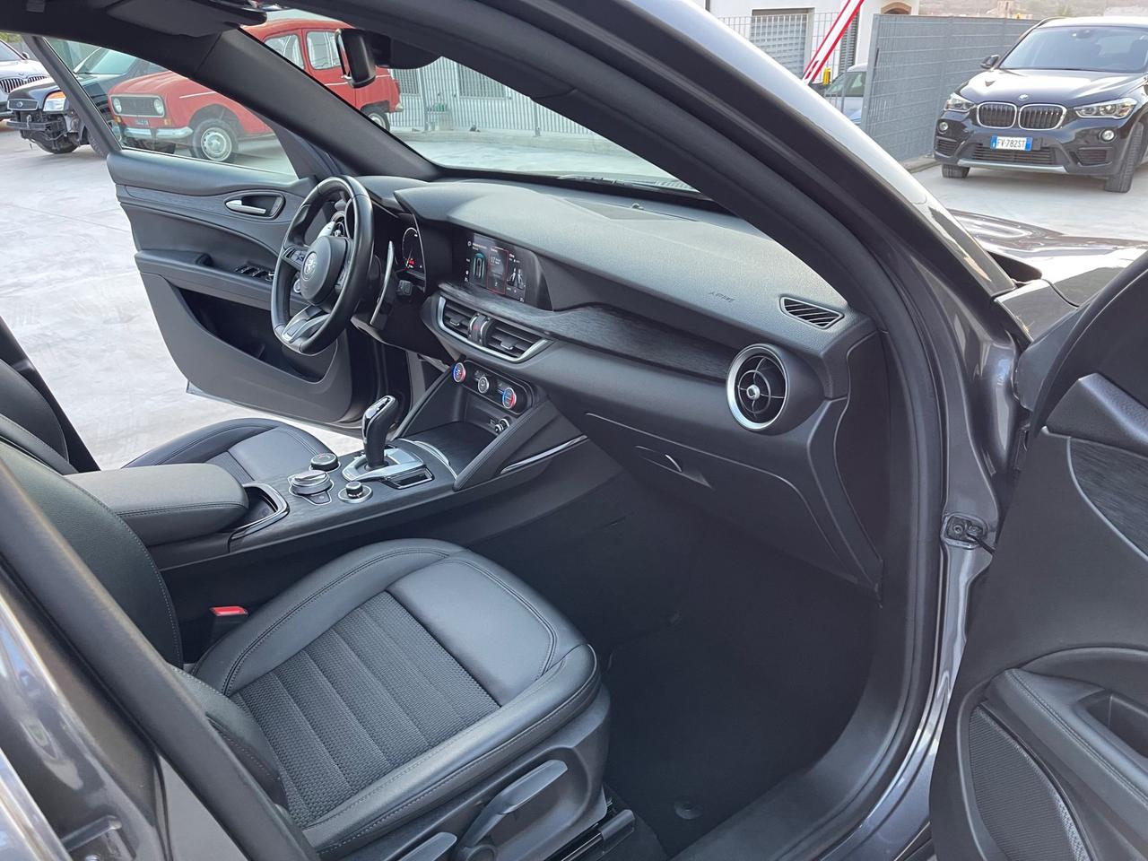 Alfa Romeo Stelvio 2.2 Turbodiesel 160 CV AT8 RWD Sprint