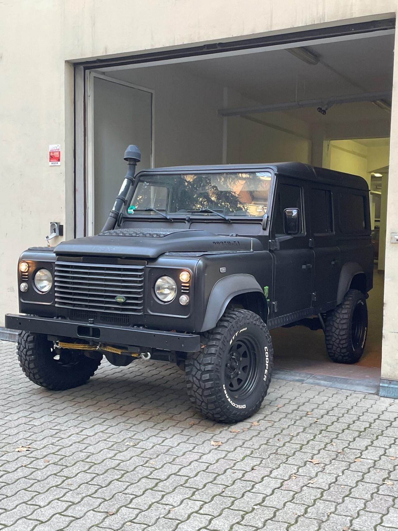 Land Rover Defender 110 TD4 7 POSTI -LIBRETTO TAGLIANDI