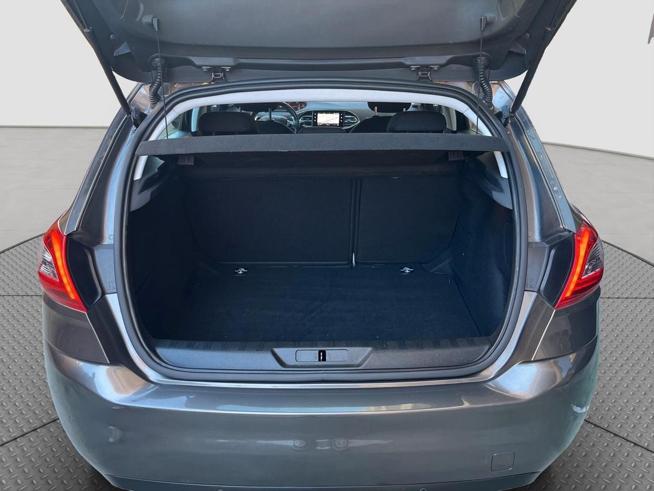 Peugeot 308 1.5 BlueHDi 130 S&S EAT8 Allure Pack 2021
