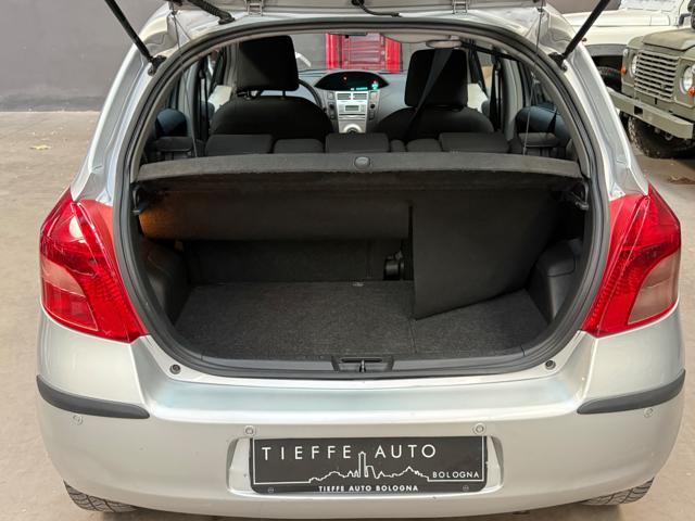 TOYOTA Yaris 1.0 5 porte Sol