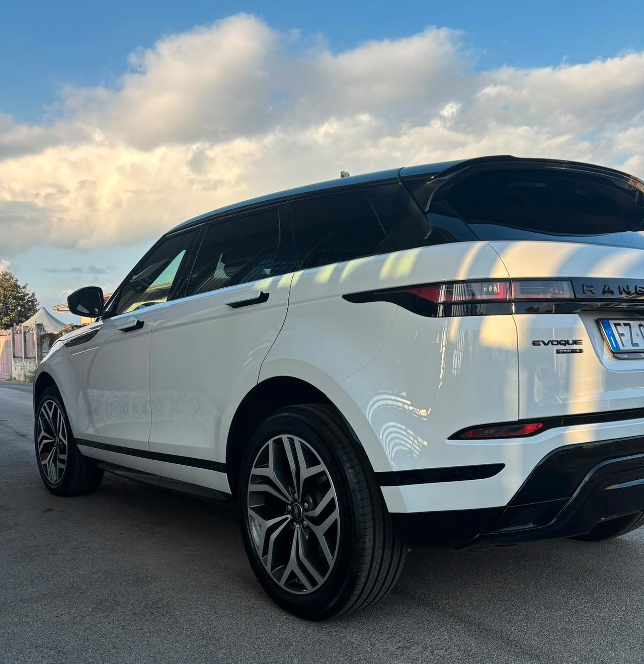 Land Rover Range Evoque 2.0D I4-L.Flw 150CV AWD Aut R-Dynamic HSE ANNO 2020