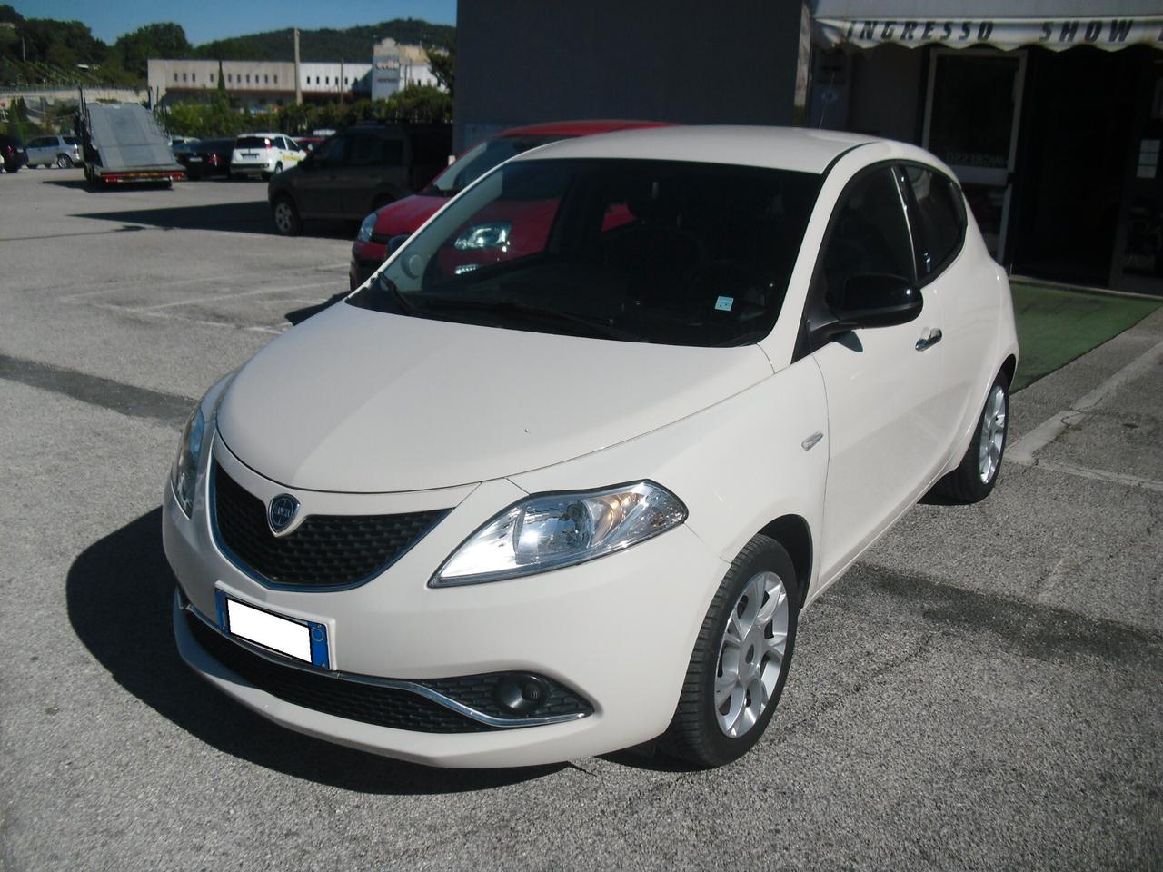 Lancia Ypsilon GPL 1.2 69 CV E6 Gold, PERFETTE CONDIZIONI, OK NEOPAT.